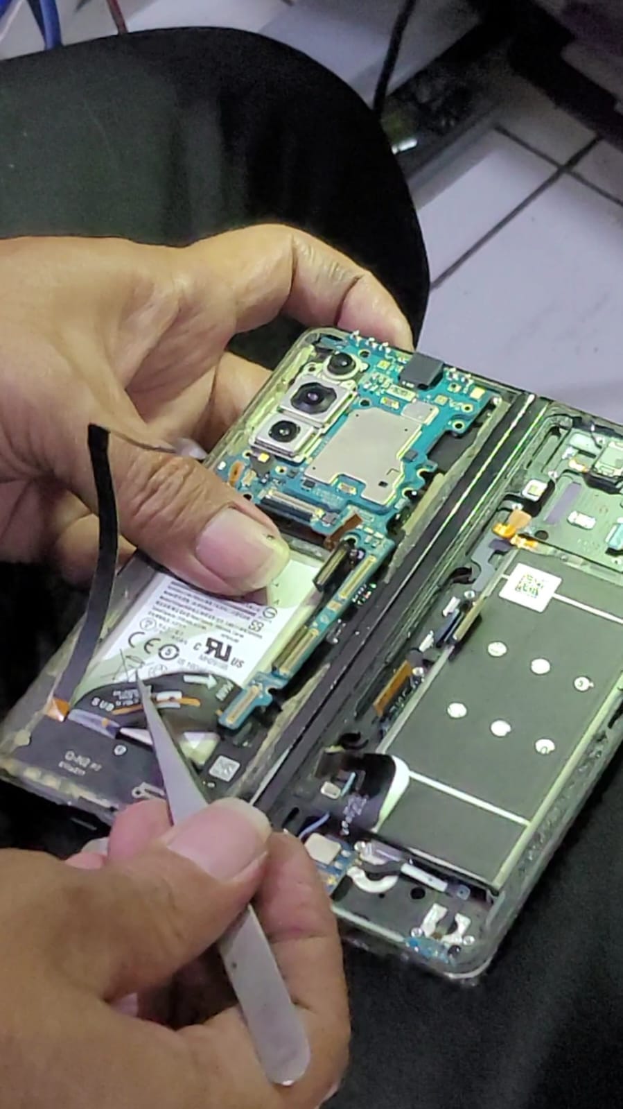 Servis hp samsung z fold